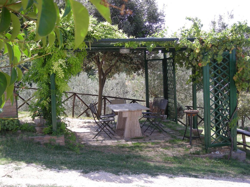 Villa Rosy Assisi Exterior foto